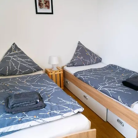 150 M² Maisonnette Whg Mit Galerie Fuer 10 Personen Apartmán Wallertheim
