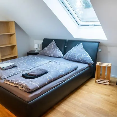 150 M² Maisonnette Whg Mit Galerie Fuer 10 Personen